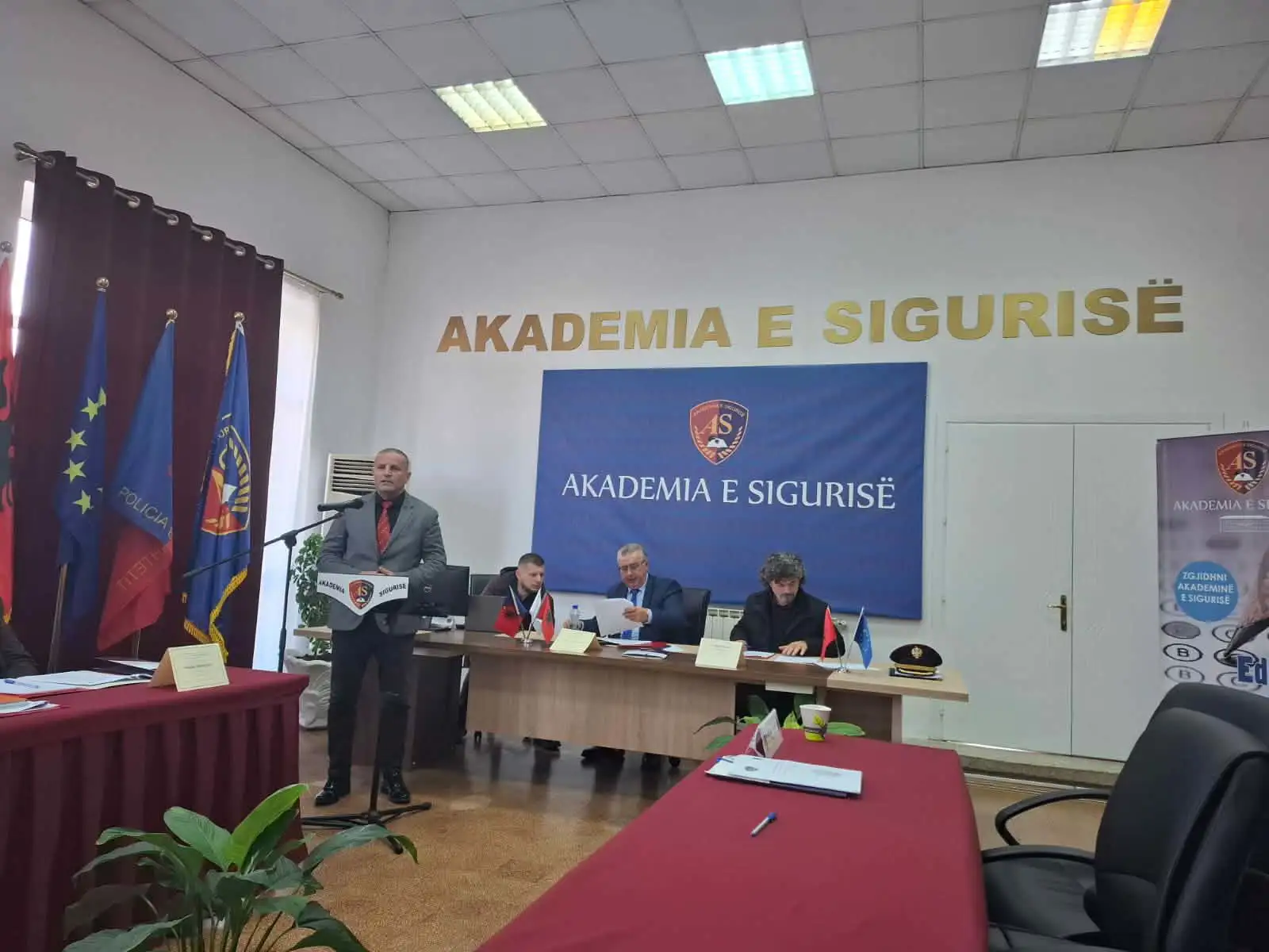 Akademia përfaqësohet në Konferencën XI-të Shkencore Ndërkombëtare të Akademisë së Sigurisë në Tiranë